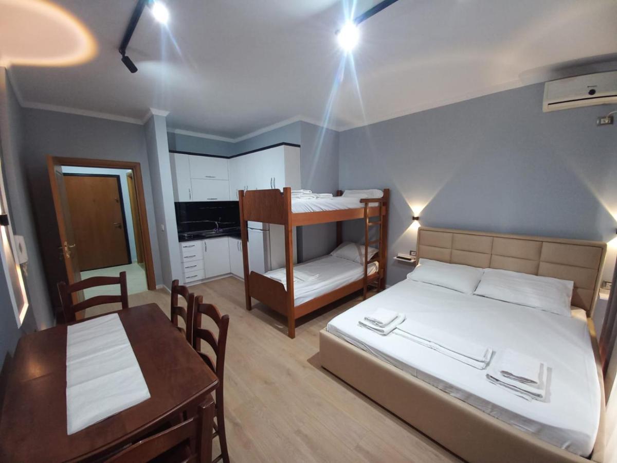 Lungomare Apartament Sea View Vlorë Eksteriør billede